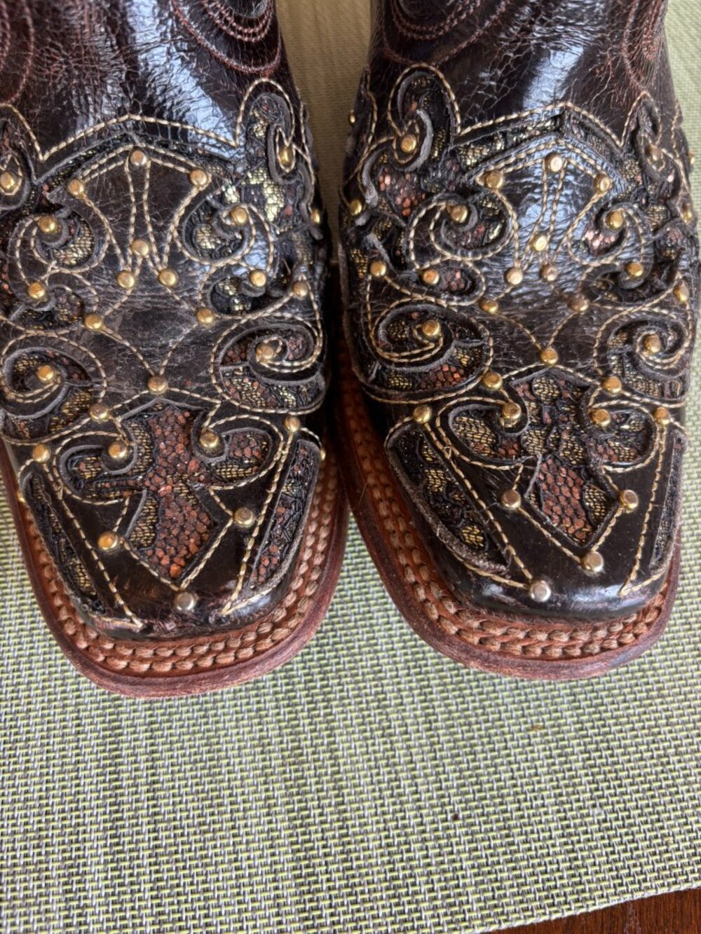 Sergal Women’s Western Cowboy Boots US Size 4 Fits Like 6 Leather Studded Inlay